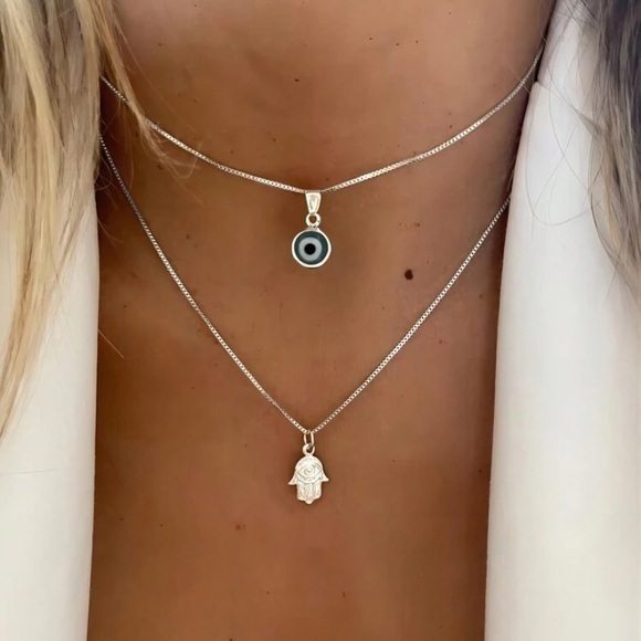 mam262 Jewelry - Silver Necklace